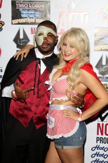 avn_halloween_100