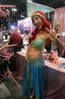 exxotica_nj2017_day1_001_040