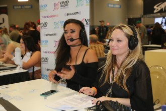 exxotica_nj2017_day1_001_057