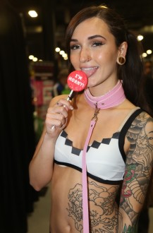 exxotica_nj2017_day1_001_088