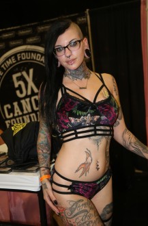 exxotica_nj2017_day1_001_233