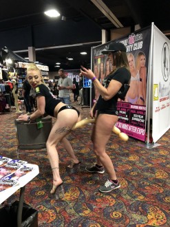 exxxotica_denver_2018_37     