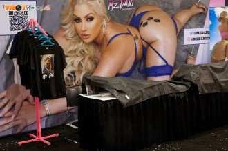 exxxxotica_chicago_2022_c_013