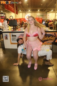 exxxotica_dc_2002_d3_230