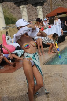 phoenix18_bikini_091