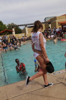 phoenix18_bikini_118  