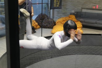 tes2017_skydiving256     