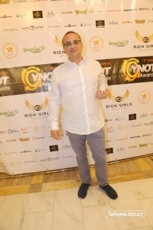 ynotawards_prague19_360