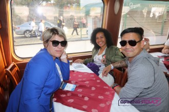 tesprague19_flirt_newmedia005