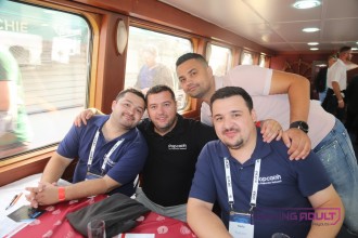 tesprague19_flirt_newmedia008