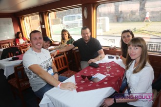 tesprague19_flirt_newmedia013