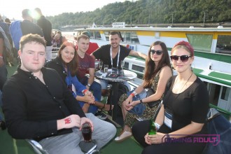 tesprague19_flirt_newmedia017