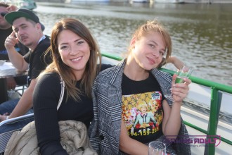 tesprague19_flirt_newmedia019