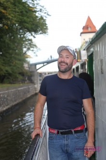 tesprague19_flirt_newmedia034