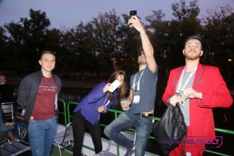 tesprague19_flirt_newmedia055 