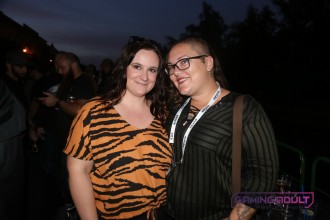 tesprague19_flirt_newmedia061 