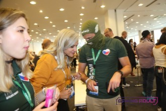 tesprague19_meet_199