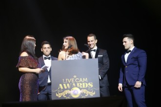 teslibson18_awards_330   