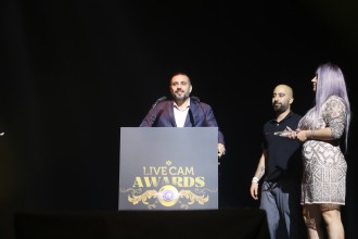 teslibson18_awards_400