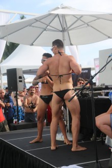 xbizmiami18_mankini_012