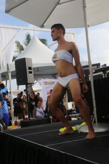 xbizmiami18_mankini_088