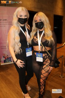 xbiz22_day1_XXX_059