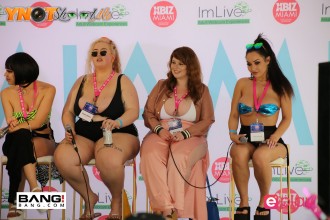 xbiz_miami_2003_d2_091