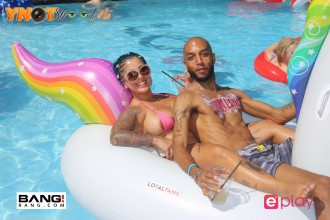 xbiz_miami_2003_d2_197