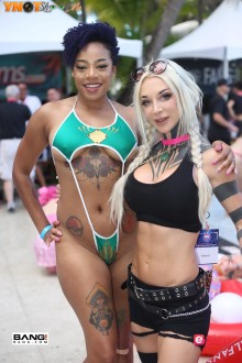 xbiz_miami_2003_d2_284