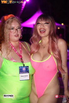 xbiz_miami_2003_d2_490